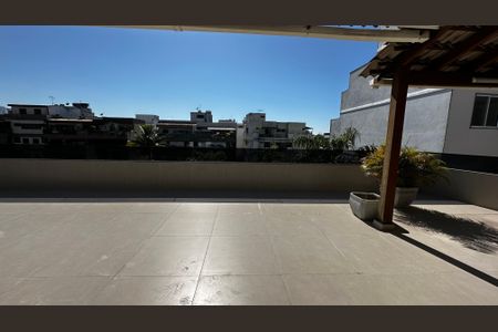 Apartamento à venda com 250m², 4 quartos e 2 vagas Apartamento à venda com 250m², 4 quartos e 2 vagasCobertura