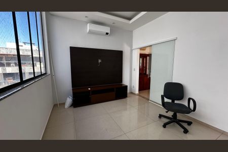 Apartamento à venda com 250m², 4 quartos e 2 vagas Apartamento à venda com 250m², 4 quartos e 2 vagasQuarto 1