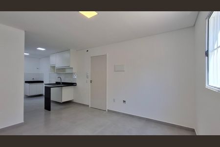 Apartamento para alugar com 48m², 2 quartos e 1 vaga Apartamento para alugar com 48m², 2 quartos e 1 vagaSala