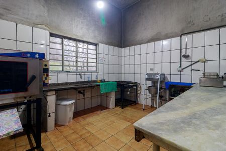Casa à venda com 210m², 3 quartos e 2 vagas Casa à venda com 210m², 3 quartos e 2 vagasEdícula