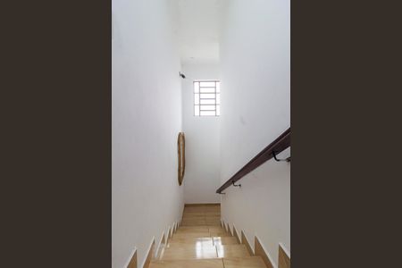 Casa à venda com 210m², 3 quartos e 2 vagas Casa à venda com 210m², 3 quartos e 2 vagasCorredor
