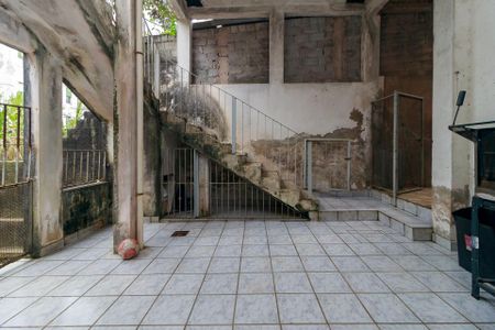 Casa à venda com 210m², 3 quartos e 2 vagas Casa à venda com 210m², 3 quartos e 2 vagasQuintal
