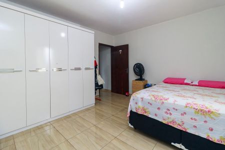 Casa à venda com 210m², 3 quartos e 2 vagas Casa à venda com 210m², 3 quartos e 2 vagasQuarto 3