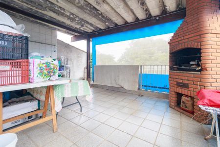 Casa à venda com 210m², 3 quartos e 2 vagas Casa à venda com 210m², 3 quartos e 2 vagasChurrasqueira