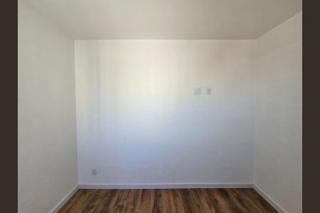 Apartamento à venda com 42m², 2 quartos e 1 vaga Apartamento à venda com 42m², 2 quartos e 1 vagaQuarto 01