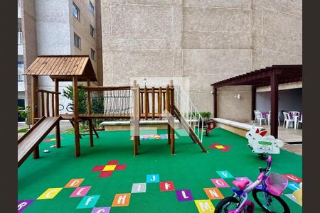 Apartamento à venda com 42m², 2 quartos e 1 vaga Apartamento à venda com 42m², 2 quartos e 1 vagaÁrea comum - Playground