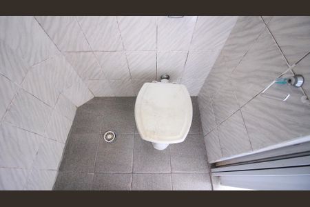 Banheiro Kitnet 1 de casa à venda com 7 quartos, 100m² em Jardim Colorado, São Paulo