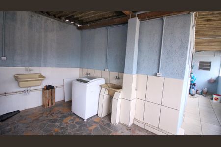 Casa à venda com 100m², 7 quartos e 1 vagaÁrea de Serviço