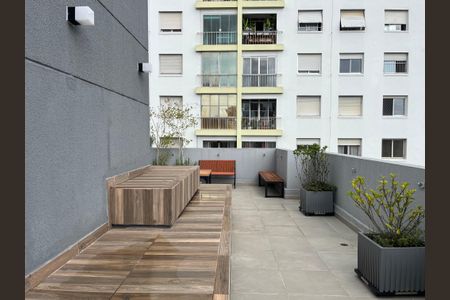 Apartamento à venda com 27m², 1 quarto e sem vaga Apartamento à venda com 27m², 1 quarto e sem vagaCobertura