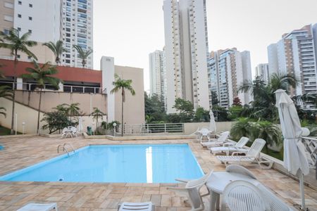 Apartamento para alugar com 101m², 3 quartos e 2 vagas Apartamento para alugar com 101m², 3 quartos e 2 vagasÁrea comum - Piscina