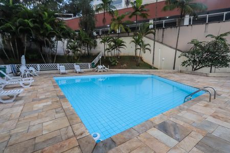 Apartamento para alugar com 101m², 3 quartos e 2 vagas Apartamento para alugar com 101m², 3 quartos e 2 vagasÁrea comum - Piscina