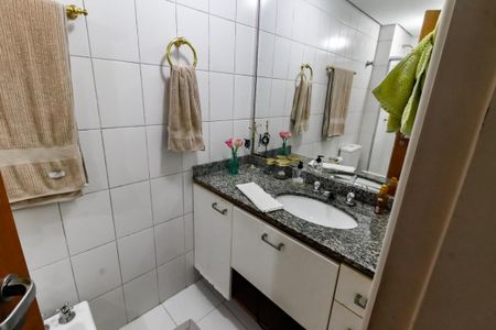 Apartamento para alugar com 101m², 3 quartos e 2 vagasBanheiro da Suíte