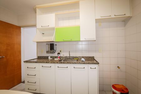 Apartamento para alugar com 101m², 3 quartos e 2 vagas Apartamento para alugar com 101m², 3 quartos e 2 vagasCozinha