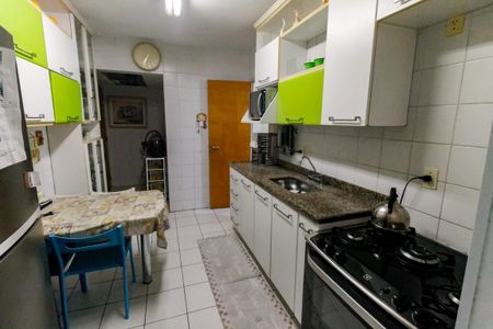 Apartamento para alugar com 101m², 3 quartos e 2 vagasCozinha - Armários
