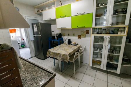 Apartamento para alugar com 101m², 3 quartos e 2 vagasCozinha - Armários