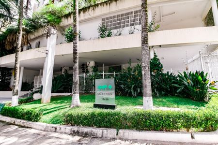 Apartamento para alugar com 101m², 3 quartos e 2 vagasFachada e portaria