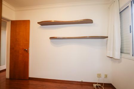 Apartamento para alugar com 101m², 3 quartos e 2 vagas Apartamento para alugar com 101m², 3 quartos e 2 vagasQuarto