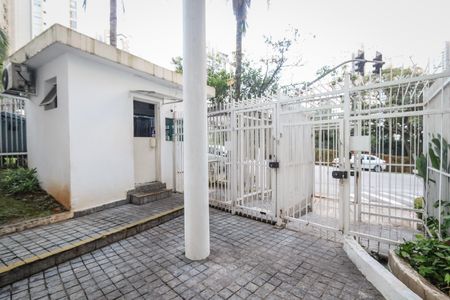 Apartamento para alugar com 101m², 3 quartos e 2 vagas Apartamento para alugar com 101m², 3 quartos e 2 vagasPortaria