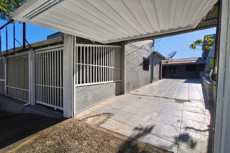 Casa à venda com 387m², 2 quartos e 7 vagas Casa à venda com 387m², 2 quartos e 7 vagasQuintal - Garagem