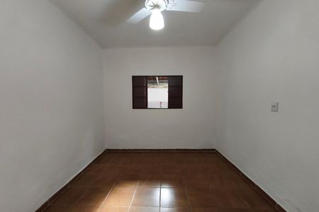 Casa à venda com 387m², 2 quartos e 7 vagas Casa à venda com 387m², 2 quartos e 7 vagasQuarto 2