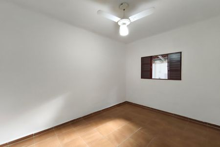 Casa à venda com 387m², 2 quartos e 7 vagas Casa à venda com 387m², 2 quartos e 7 vagasQuarto 2