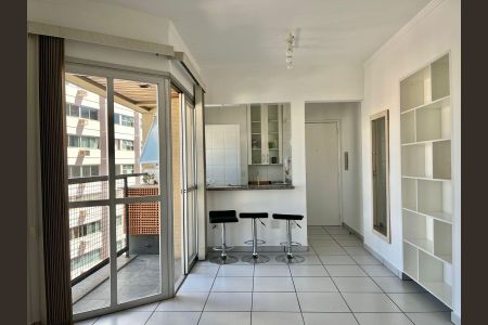 Sala de apartamento para alugar com 1 quarto, 51m² em Centro, Campinas