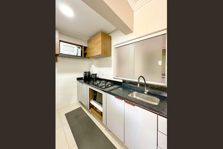 Apartamento para alugar com 75m², 2 quartos e 1 vagaCozinha
