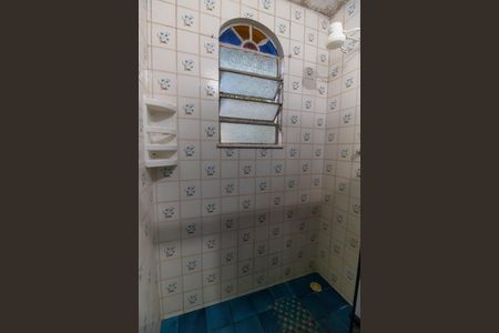 Casa de condomínio à venda com 256m², 4 quartos e 4 vagas Casa de condomínio à venda com 256m², 4 quartos e 4 vagasBanheiro da Suíte