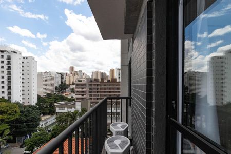 Apartamento à venda com 28m², 1 quarto e sem vaga Apartamento à venda com 28m², 1 quarto e sem vagaVaranda