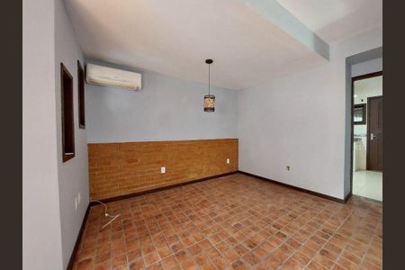 Casa à venda com 4 quartos, 134m² em Serra Grande, Niterói