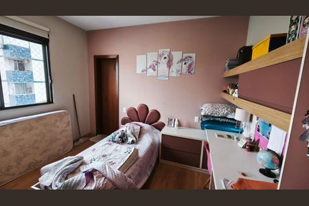 Apartamento à venda com 4 quartos, 213m² em União, Belo Horizonte