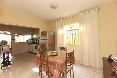 Casa para alugar com 212m², 3 quartos e 1 vaga