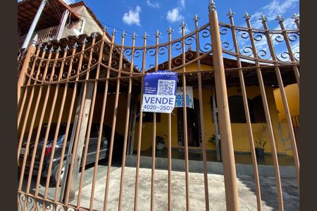 Casa para alugar com 212m², 3 quartos e 1 vaga Casa para alugar com 212m², 3 quartos e 1 vagaplaquinha instalada UNRX-57