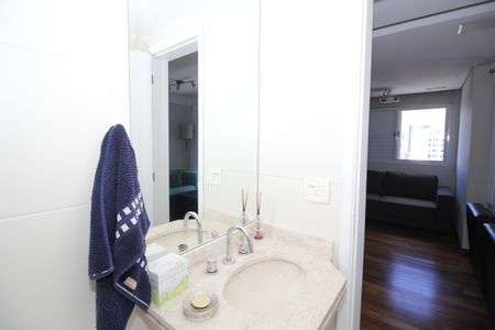 Apartamento para alugar com 70m², 2 quartos e 1 vaga Apartamento para alugar com 70m², 2 quartos e 1 vagaBanheiro