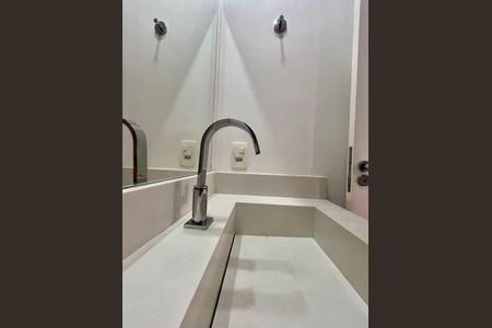 Apartamento para alugar com 70m², 3 quartos e 1 vaga Apartamento para alugar com 70m², 3 quartos e 1 vagaBanheiro