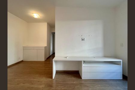 Sala de apartamento para alugar com 3 quartos, 70m² em Mansões Santo Antônio, Campinas