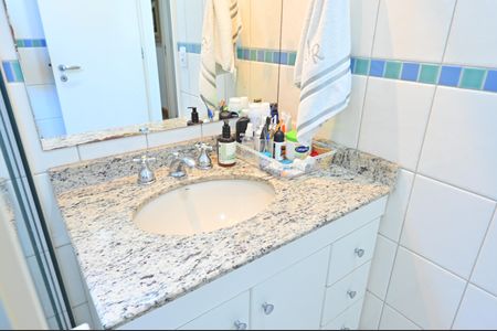Apartamento à venda com 123m², 3 quartos e 3 vagasBanheiro da Suíte 3