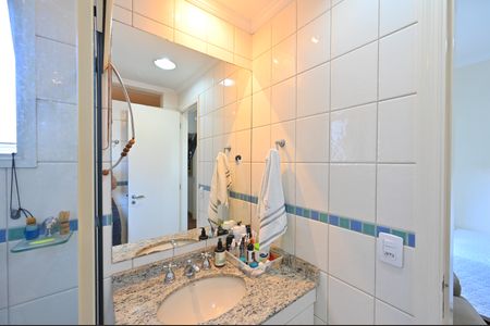Apartamento à venda com 123m², 3 quartos e 3 vagasBanheiro da Suíte 3