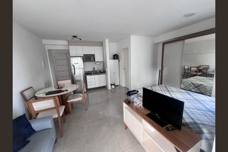 Foto 14 de kitnet/studio à venda com 1 quarto, 34m² em Vila Nair, São Paulo
