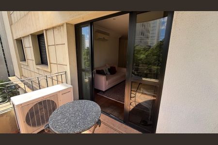 Apartamento para alugar com 1 quarto, 57m² em Campo Belo, São Paulo