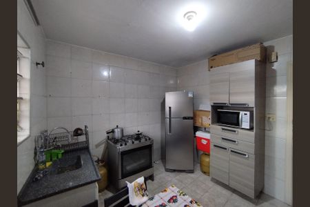 Casa à venda com 95m², 2 quartos e 1 vaga Casa à venda com 95m², 2 quartos e 1 vagaCozinha - Armários