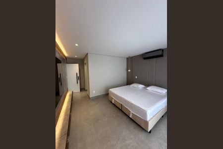 Casa para alugar com 395m², 4 quartos e 7 vagas Casa para alugar com 395m², 4 quartos e 7 vagasQuarto