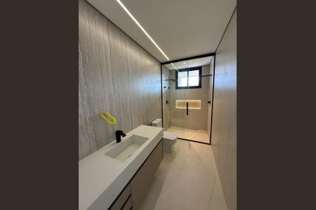 Casa para alugar com 395m², 4 quartos e 7 vagas Casa para alugar com 395m², 4 quartos e 7 vagasBanheiro