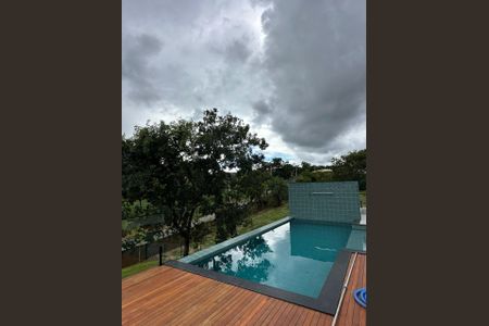 Casa para alugar com 395m², 4 quartos e 7 vagas Casa para alugar com 395m², 4 quartos e 7 vagasÁrea externa