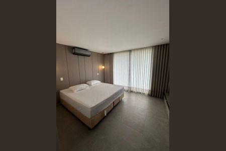 Casa para alugar com 395m², 4 quartos e 7 vagas Casa para alugar com 395m², 4 quartos e 7 vagasQuarto