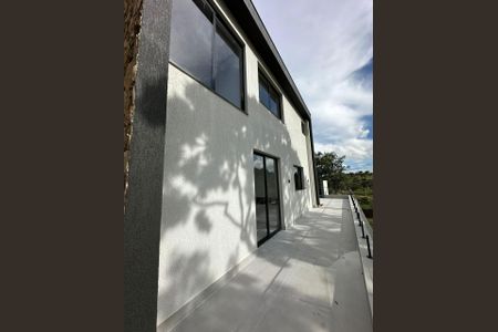 Casa para alugar com 395m², 4 quartos e 7 vagas Casa para alugar com 395m², 4 quartos e 7 vagasÁrea externa