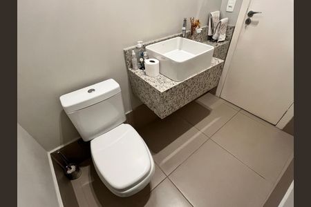 Casa à venda com 118m², 3 quartos e 2 vagasLAVABO