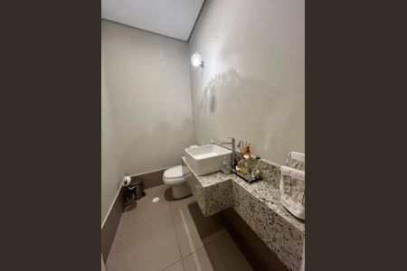 Casa à venda com 118m², 3 quartos e 2 vagasLAVABO