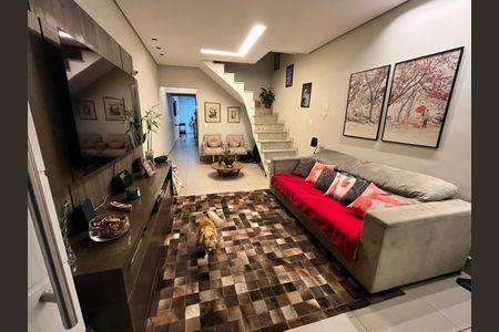 SALA de casa à venda com 3 quartos, 118m² em Jardim Textil, São Paulo