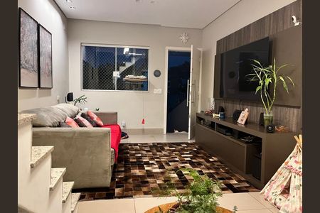 Casa à venda com 118m², 3 quartos e 2 vagasSALA